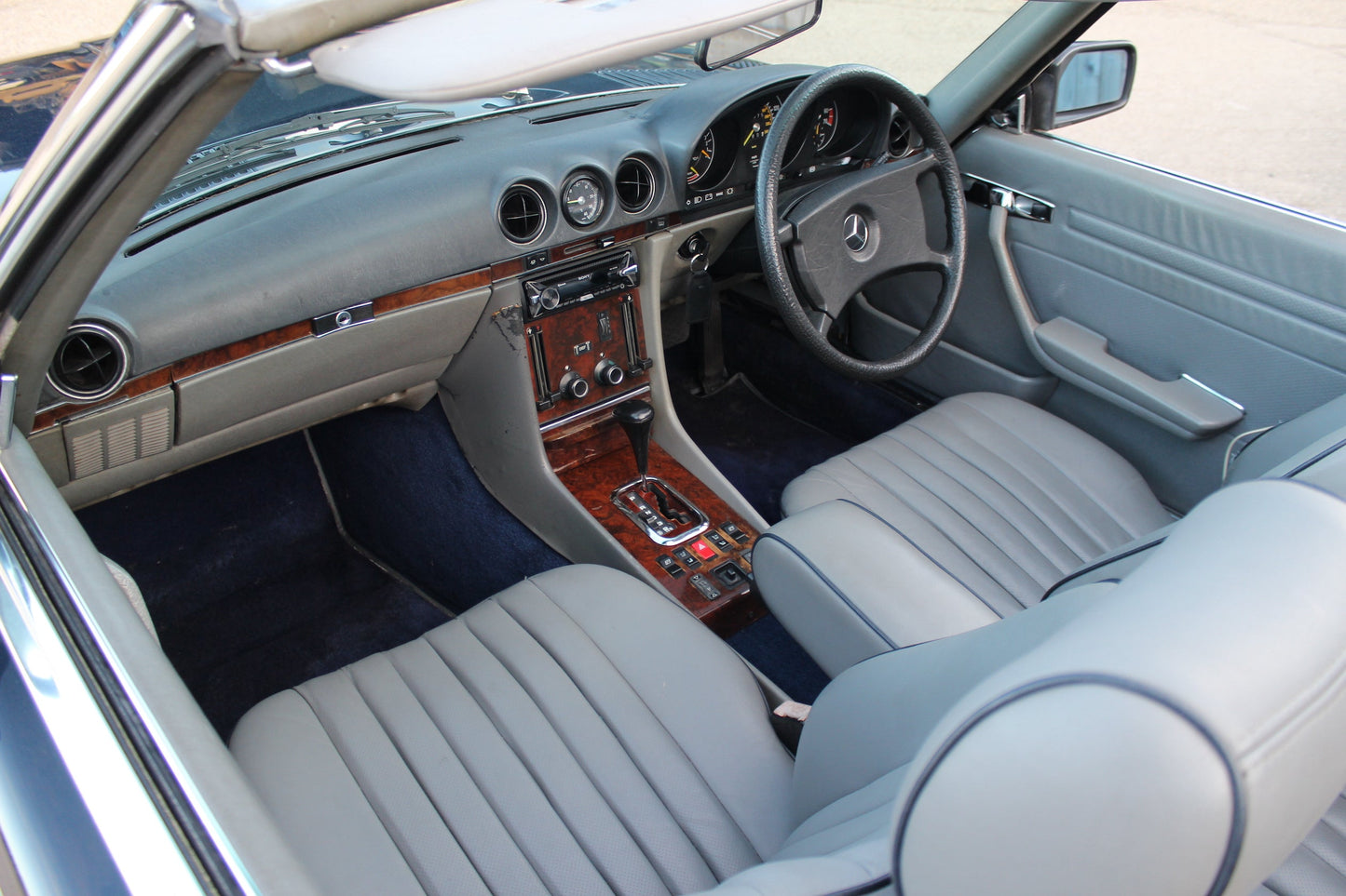 Mercedes-Benz R107 500SL - Live Auction