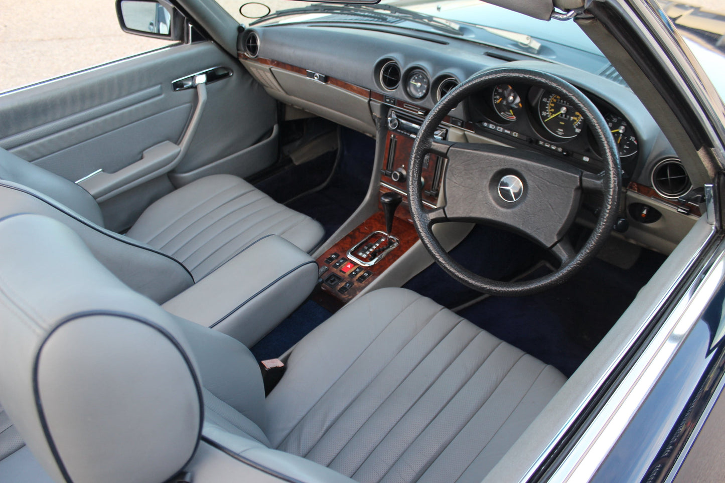 Mercedes-Benz R107 500SL - Live Auction