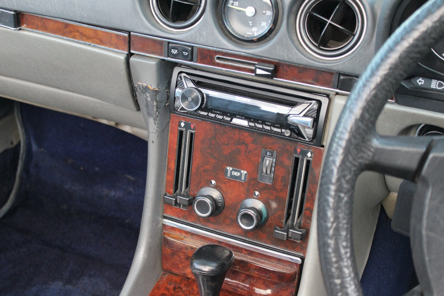 Mercedes-Benz R107 500SL - Live Auction