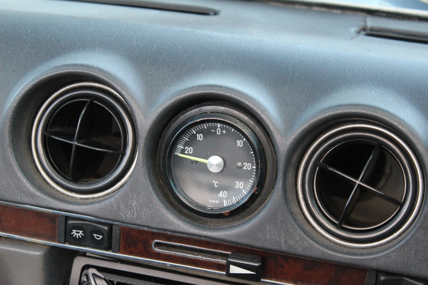 Mercedes-Benz R107 500SL - Live Auction