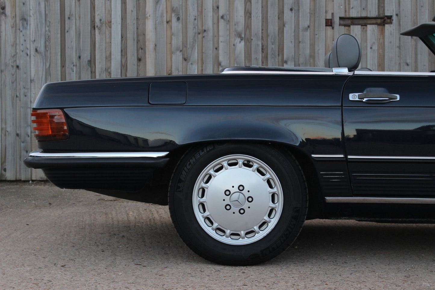Mercedes-Benz R107 500SL - Live Auction
