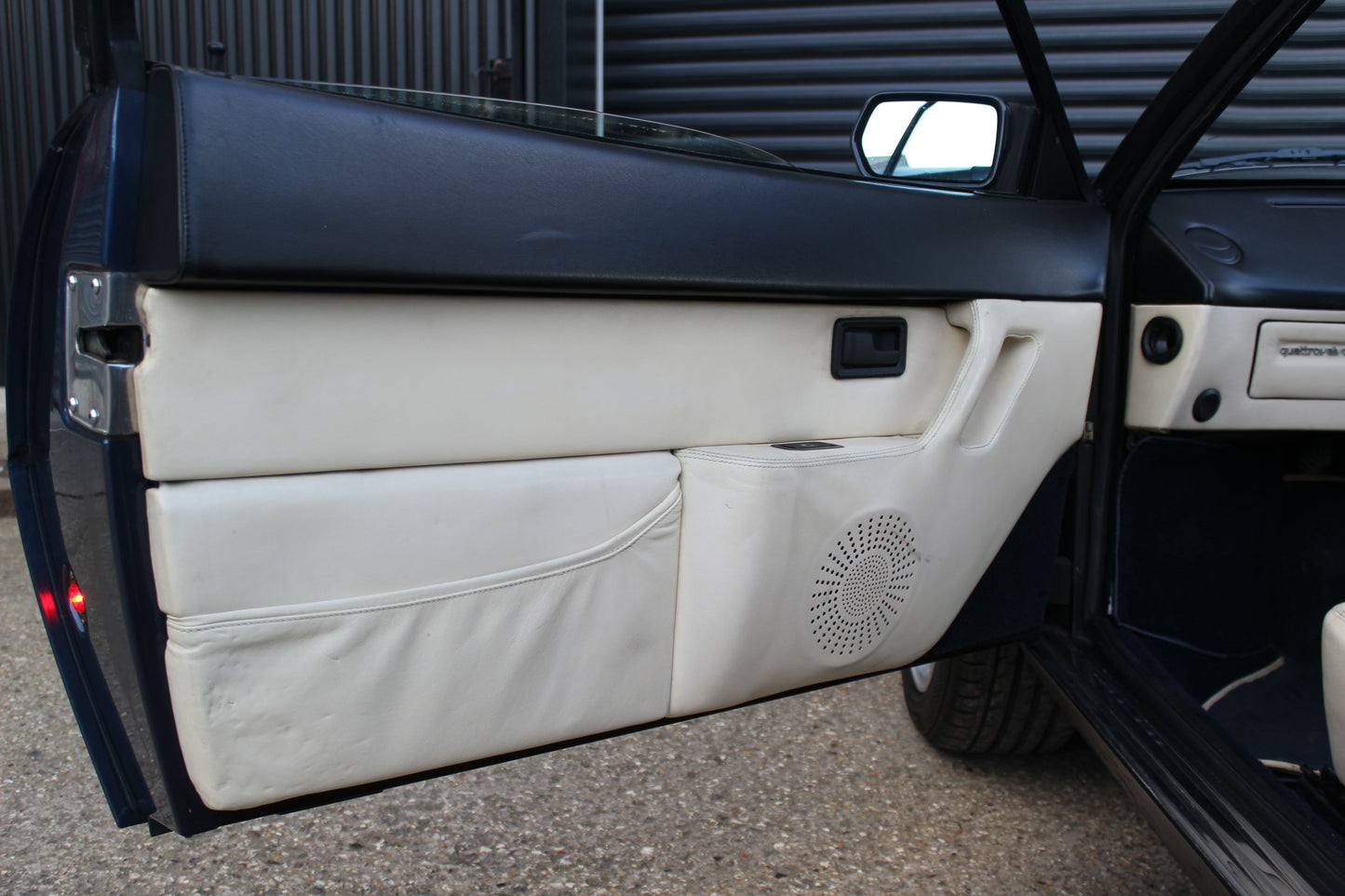 Copy of 1987 Ferrari Mondial 3.2 'Quattrovalvole'