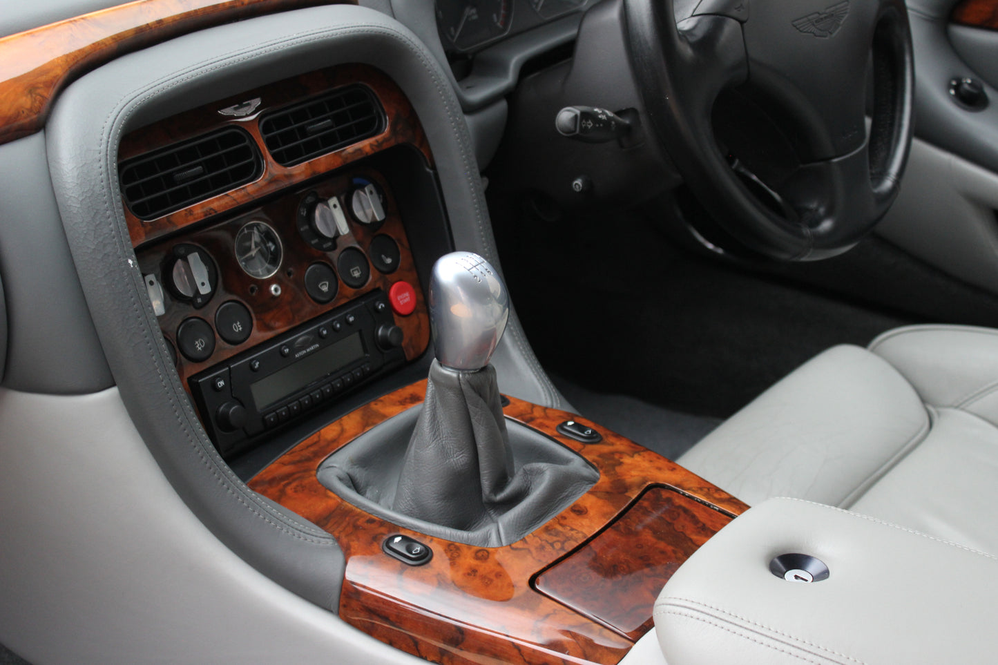 Aston Martin DB7 Vantage - Manual