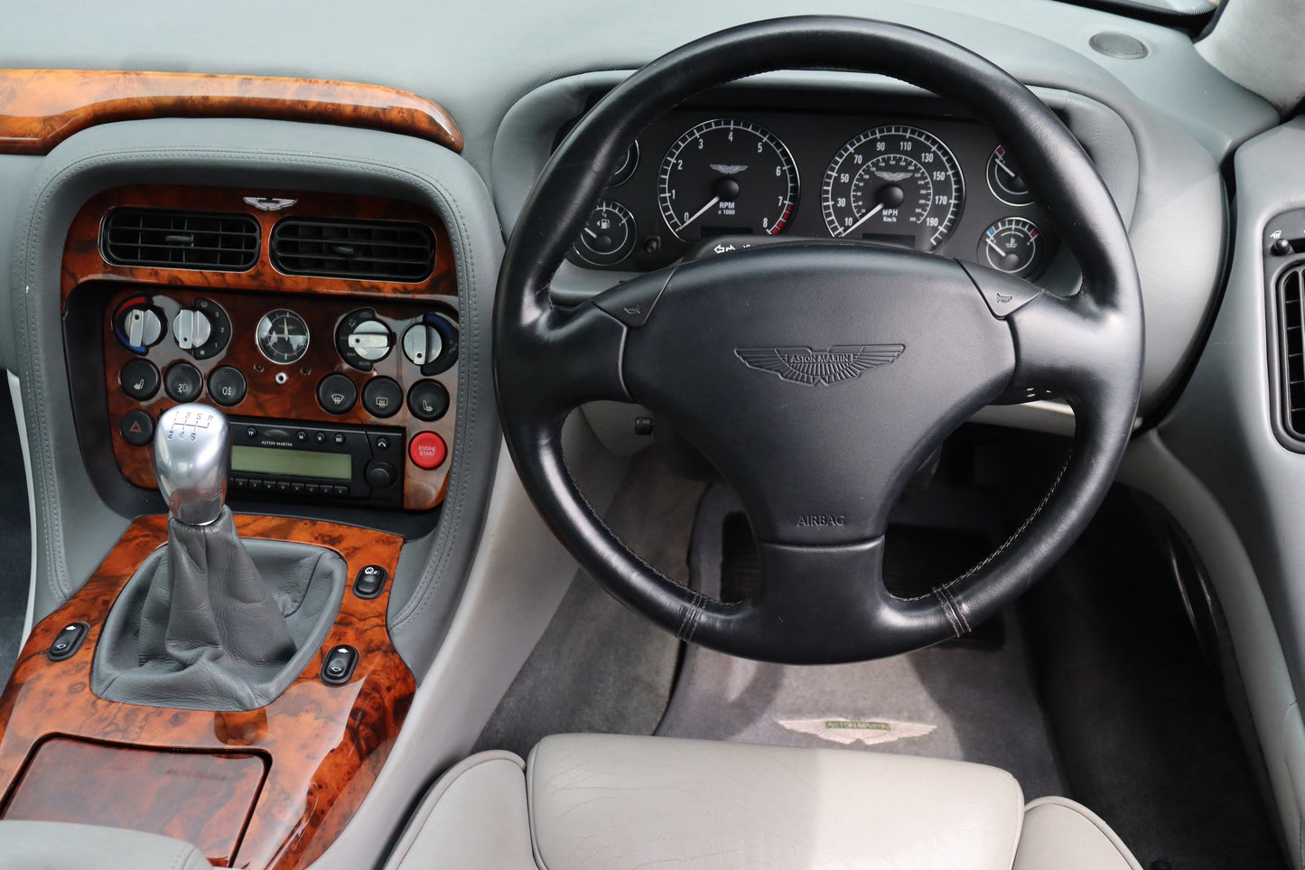 Aston Martin DB7 Vantage - Manual