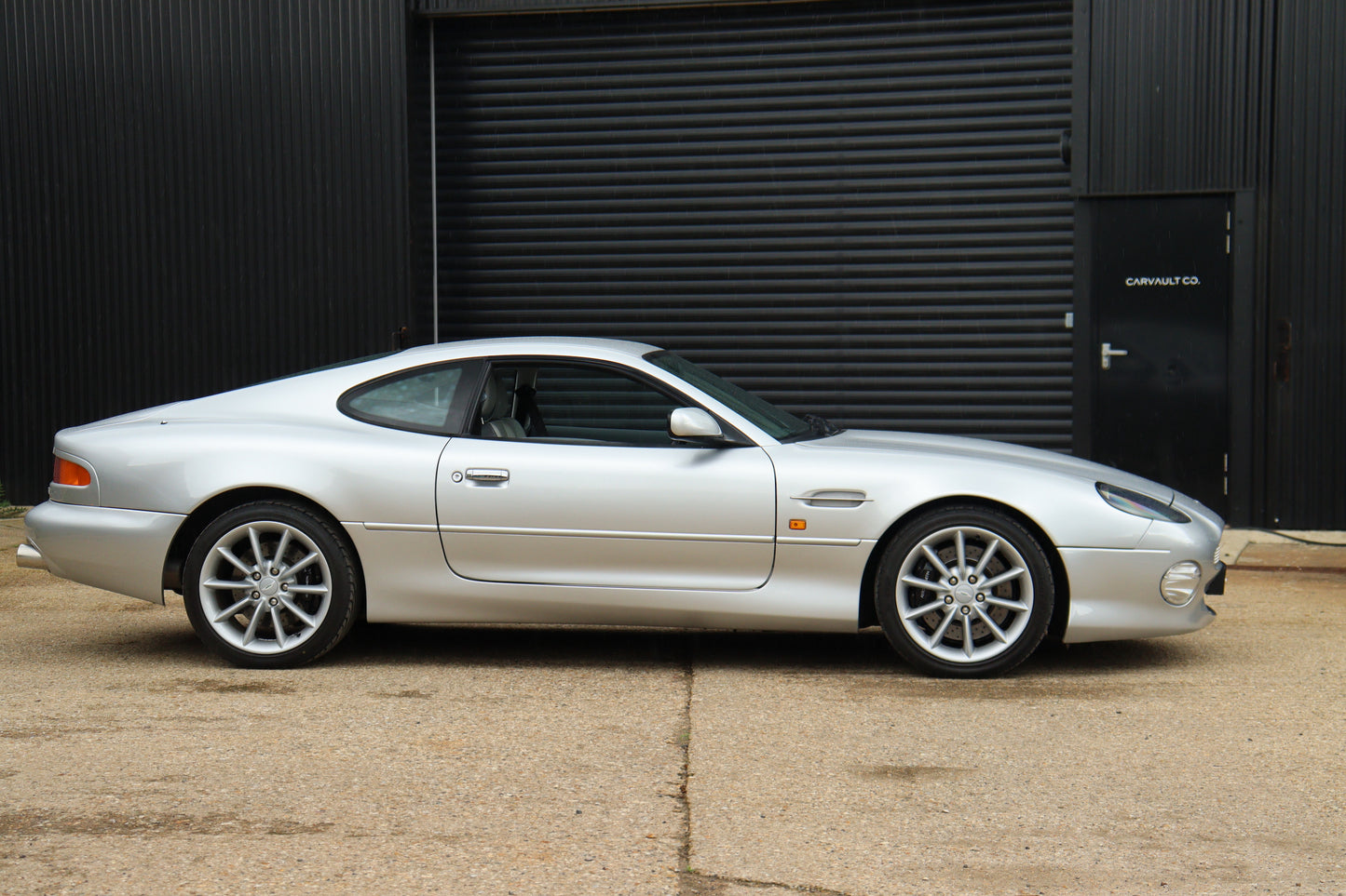 Aston Martin DB7 Vantage - Manual