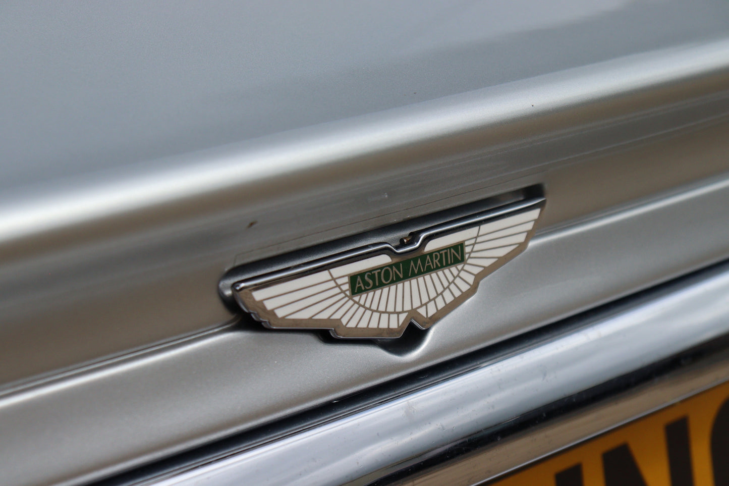 Aston Martin DB7 Vantage - Manual